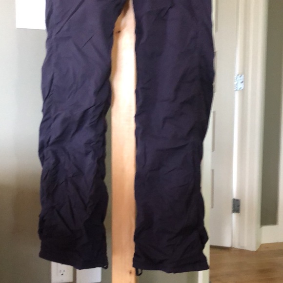 COPY - Lululemon pants - Picture 5 of 9